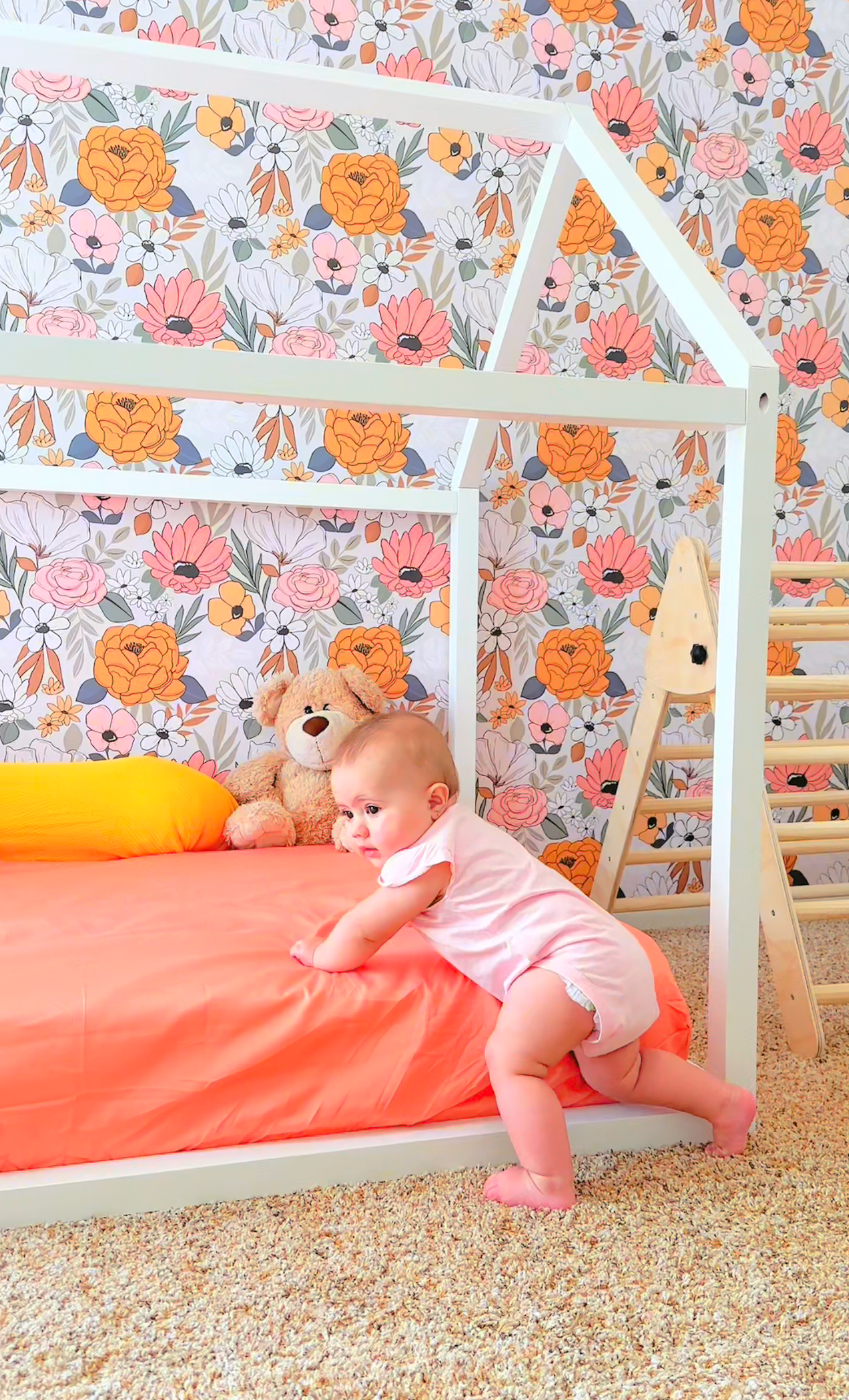 Little girl house discount bed