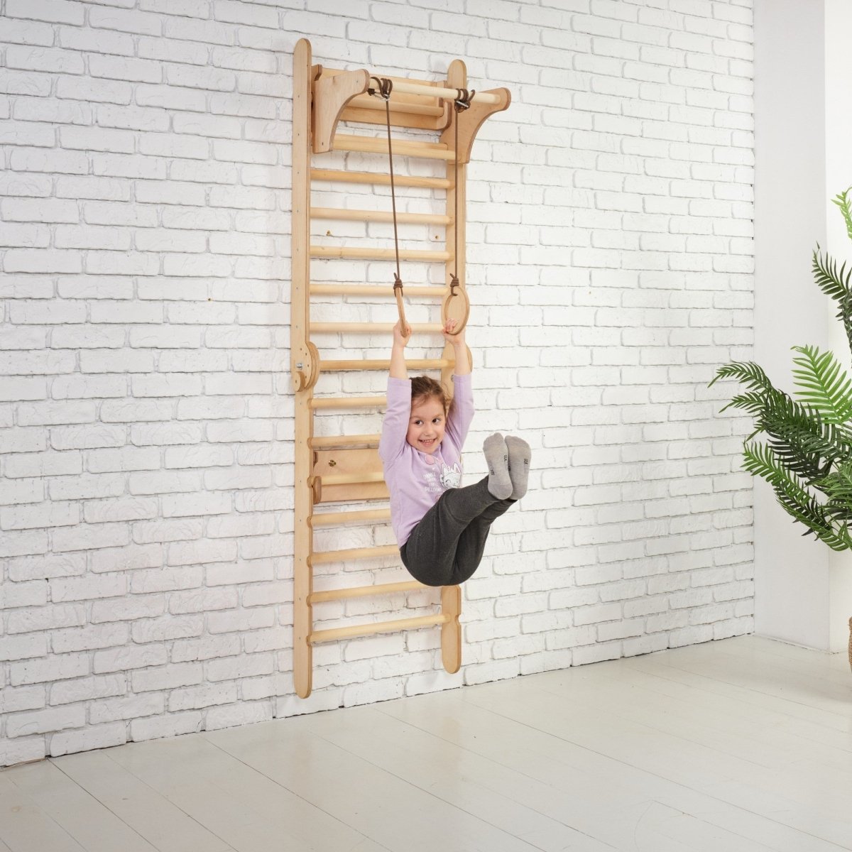 Wooden Swedish Wall / Climbing ladder for Children + Swing Set Goodevas